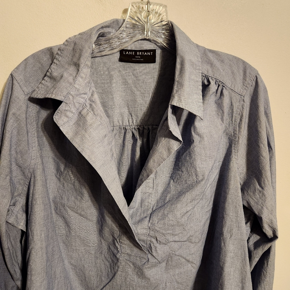 Lane Bryant | Women’s Blue Quarter V-Neck Collared Blouse (Size 14/16) - Picture 3 of 12